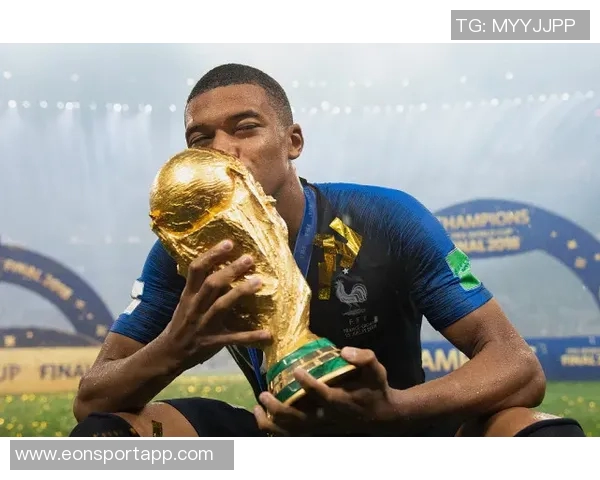 维尼修斯新恋情曝光引争议女友坦言只是玩玩而已引发热议