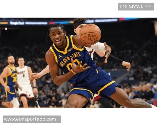 库明加回应续约争议称现场球迷与网络评论者看法截然不同