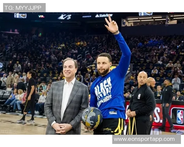 拉科布：勇士夺冠希望在于老阵容的健康与稳定表现