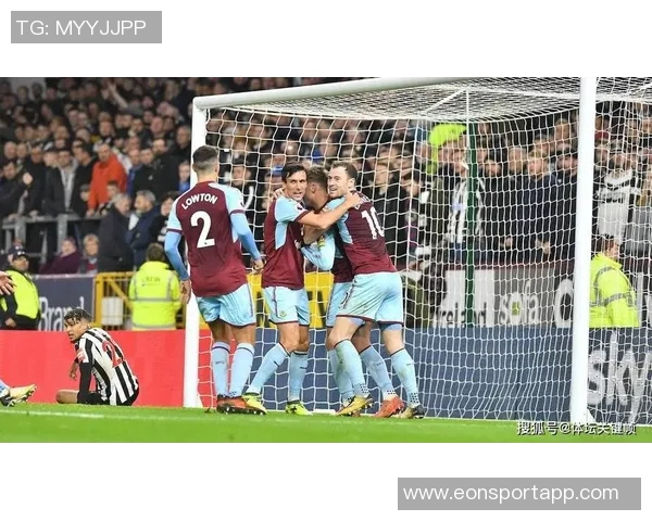 五位记者对英超冠军进行预测三人看好枪手两人支持曼城射手王归属无疑